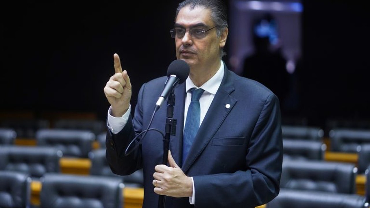 Projeto suspende dispositivos de resolução da Aneel sobre geração distribuída