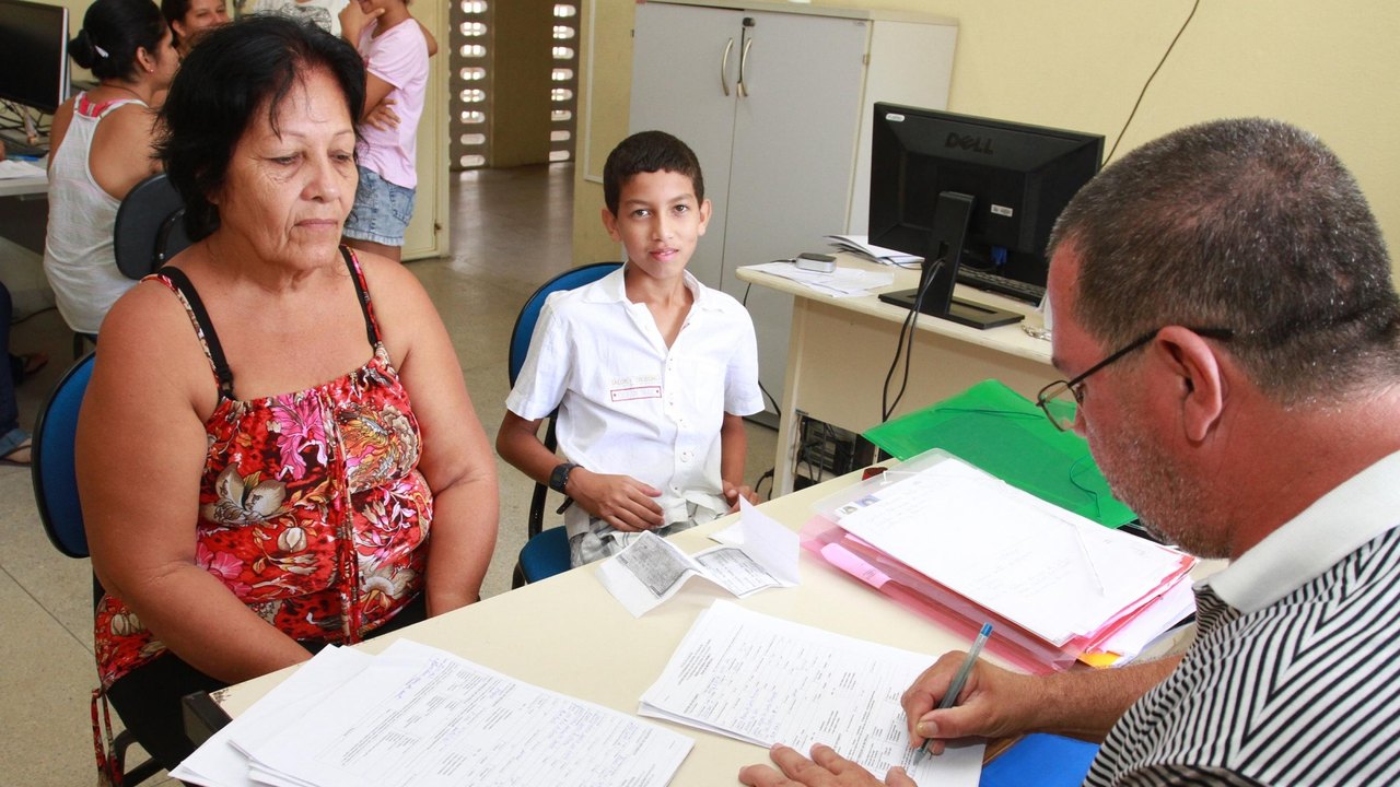 Bonificação do Governo de Alagoas contempla mais de 21 mil servidores da Educação