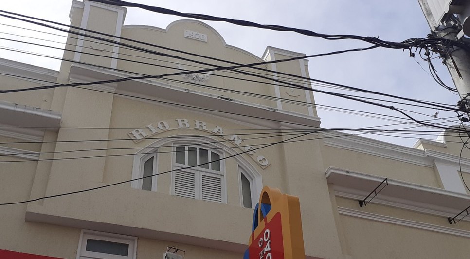 WhatsApp Image 2022-05-04 at 16.54.26.jpeg / Foto: Imagem atual da fachada do antigo Cine Rio Branco. Foto: Anderson Bruno.