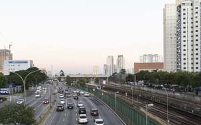 Câmeras da CET-Rio vão medir distância entre as pessoas para evitar aglomerações