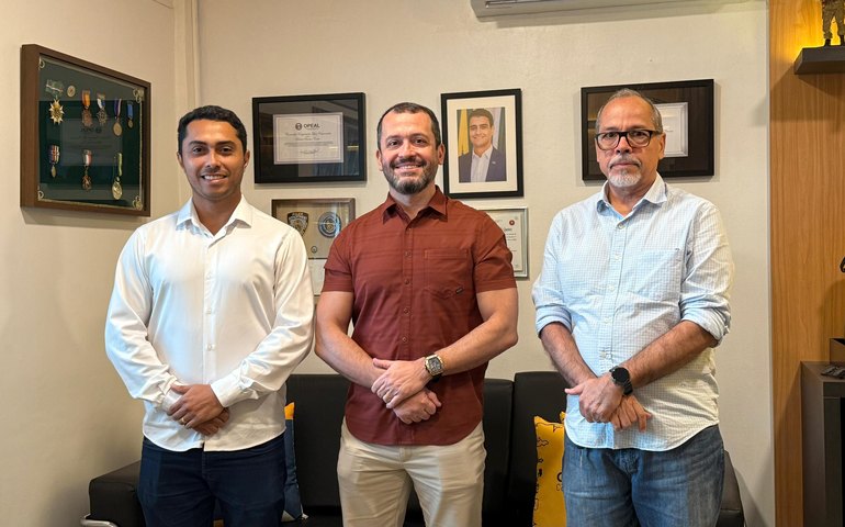 Vereador David do Emprego participa do lançamento do primeiro aplicativo municipal de mobilidade em Maceió