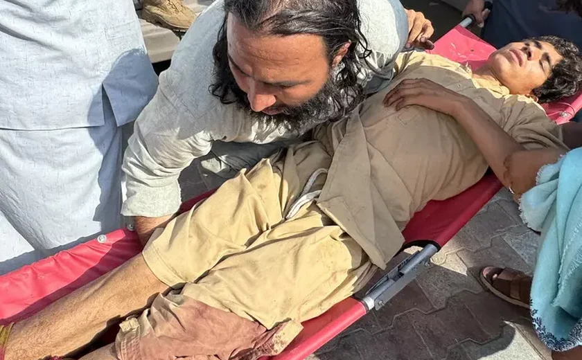 Terremoto mata mais de 800 e fere 2,7 mil no Afeganistão