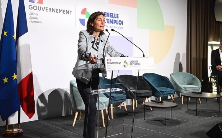 COI vai contra ministra dos Esportes da França e libera uso do hijab na Vila Olímpica