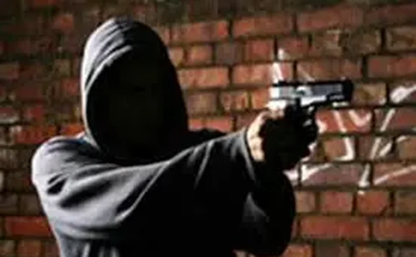 Homem é executado com mais de 25 tiros no Benedito Bentes