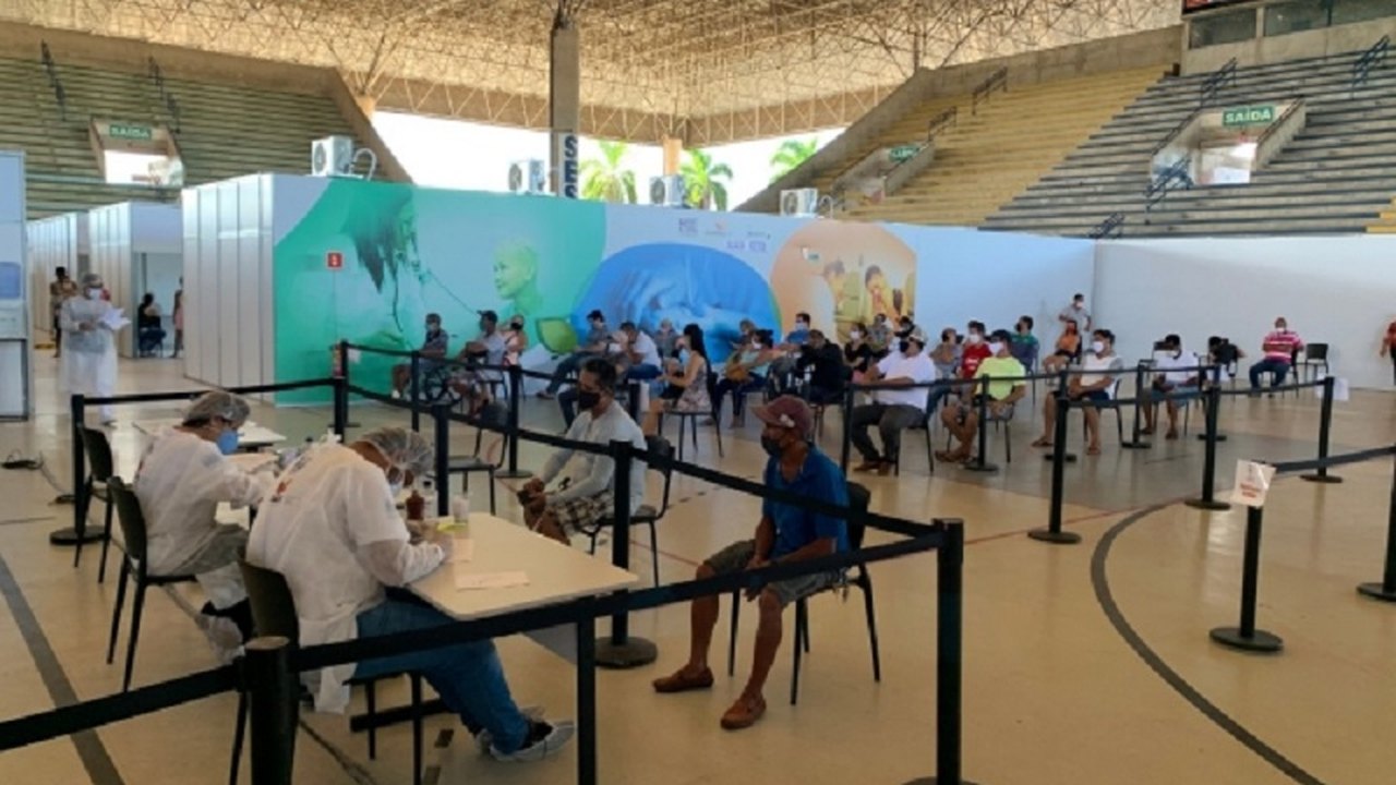 Central de Triagem no Ginásio Sesi atende mais de 2,5 mil de pessoas