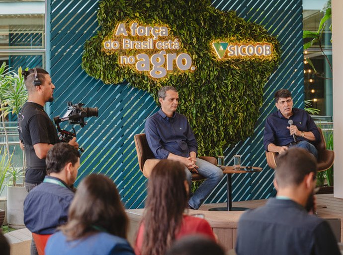 Sicoob projeta liberação de R$ 70 bilhões em crédito rural para o Plano Safra 26/27