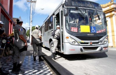 Maceió tem queda de 82% nos assaltos a ônibus em novembro, a maior redução da história 
