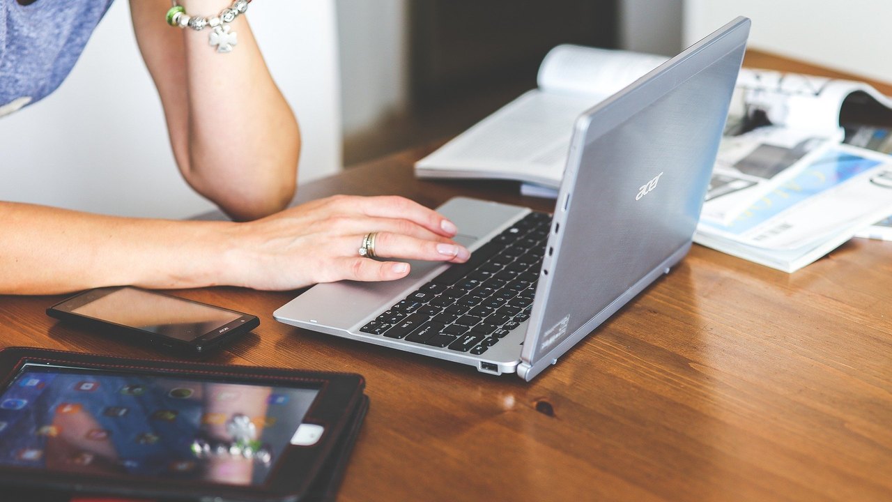 Veja como utilizar a energia de forma segura no home office com as orientações da Equatorial
