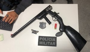 Homem é preso após ameaçar próprio pai com espingarda em Itabaiana / Foto: Foto: Polícia Militar/SE