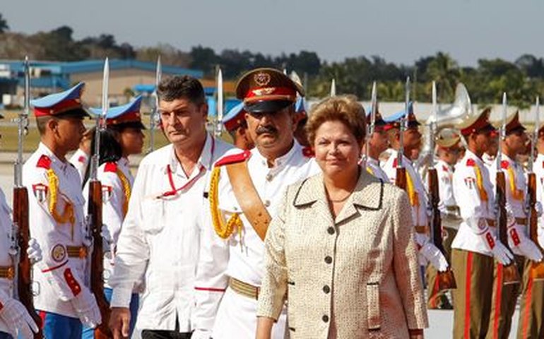 Dilma diz que bloqueio econômico a Cuba é injusto