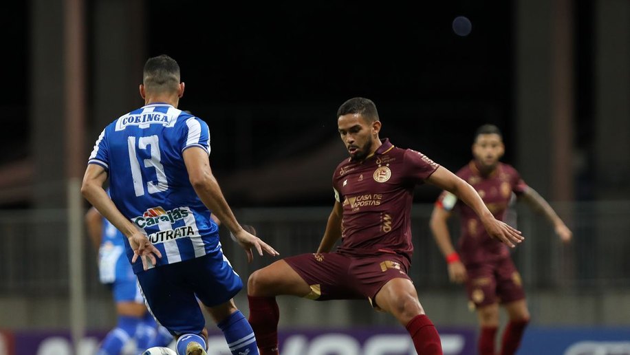 Com um a mais, CSA empata com o Bahia pela Copa do Nordeste