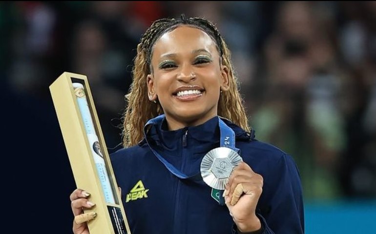 Rebeca bate recordes e se torna maior medalhista da história do Brasil em Jogos Olímpicos