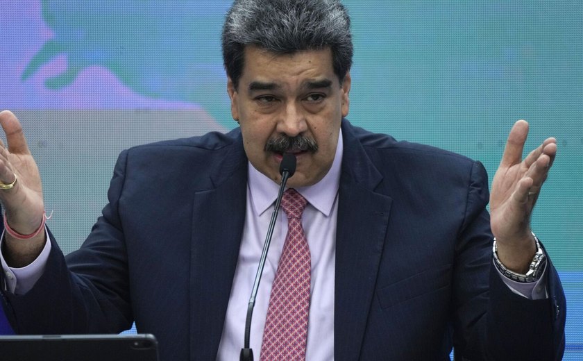 Rússia tem sido historicamente 'atacada' pelo Ocidente, afirma Maduro