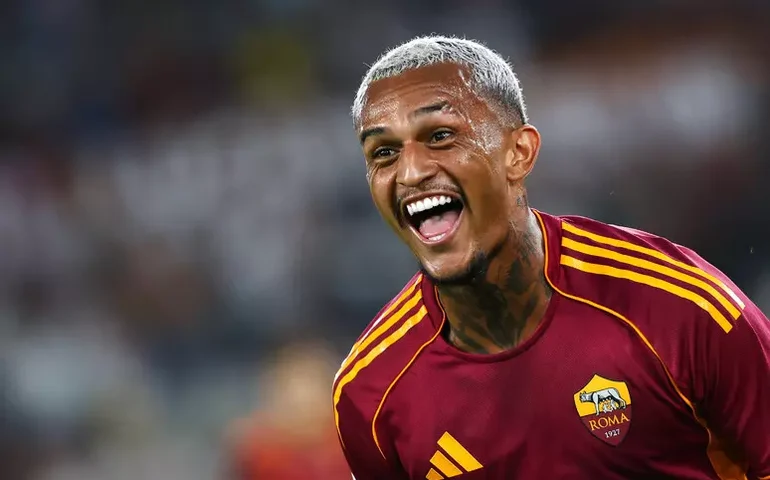 Exames descartam lesão mais grave, mas Wesley é dúvida na Roma