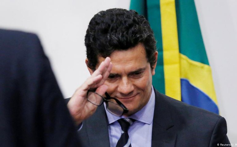 Moro depõe por oito horas sobre acusações contra Bolsonaro