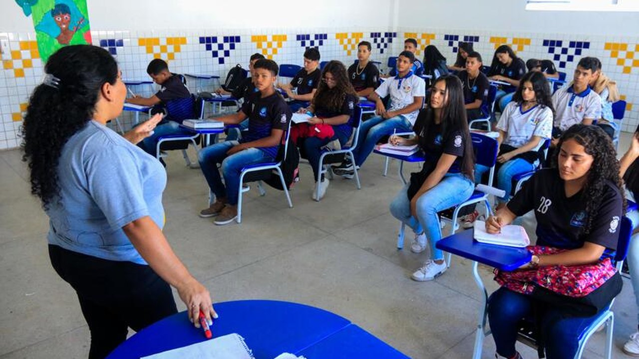 Escola 10: Governo inicia pagamentos do cronograma de dezembro nesta terça (13)
