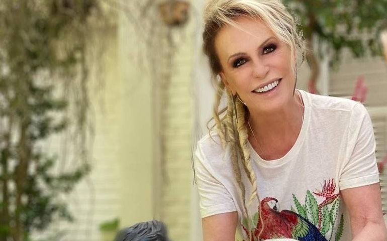 No &#8216;Mais Você&#8217;, Ana Maria Braga aparece com dreads no cabelo