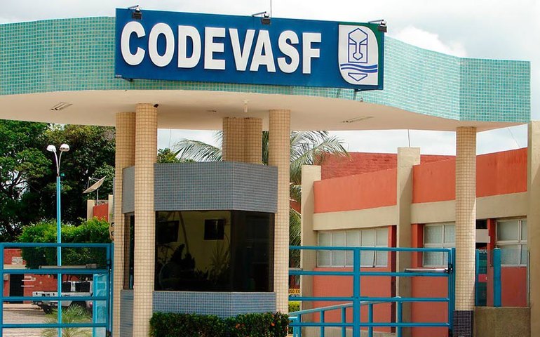 Publicada lei que prevê crédito de R$ 892,1 milhões para dois ministérios