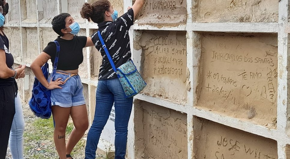 Após 15 dias desaparecida, corpo de jovem trans é sepultado em Aracaju / Foto: Foto: Deivide Sacramento/TV Atalaia