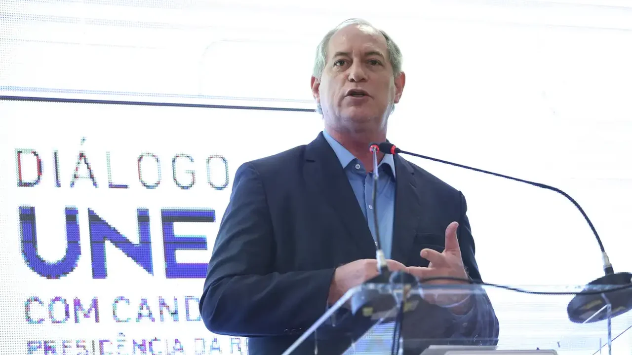 PSDB anuncia data de filiação de Ciro Gomes e propõe candidatura ao governo do Ceará