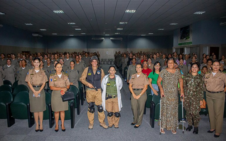 Homenagens marcam comemoração do Dia da Policial Feminina