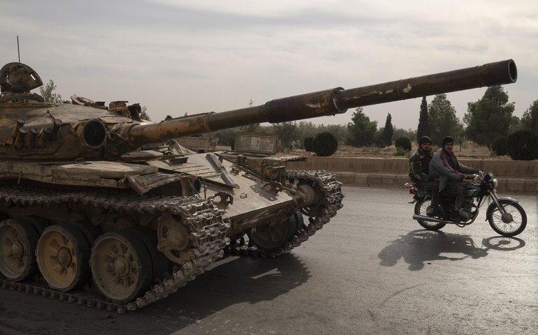 EUA realizam ataques aéreos contra alvos do Estado Islâmico na Síria