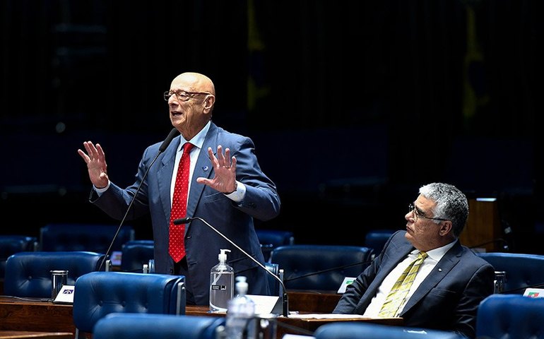 Esperidião Amin pede serenidade nas decisões do Senado