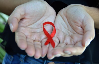 Dezembro Vermelho: Sesau alerta sobre os cuidados com a prevenção da Aids