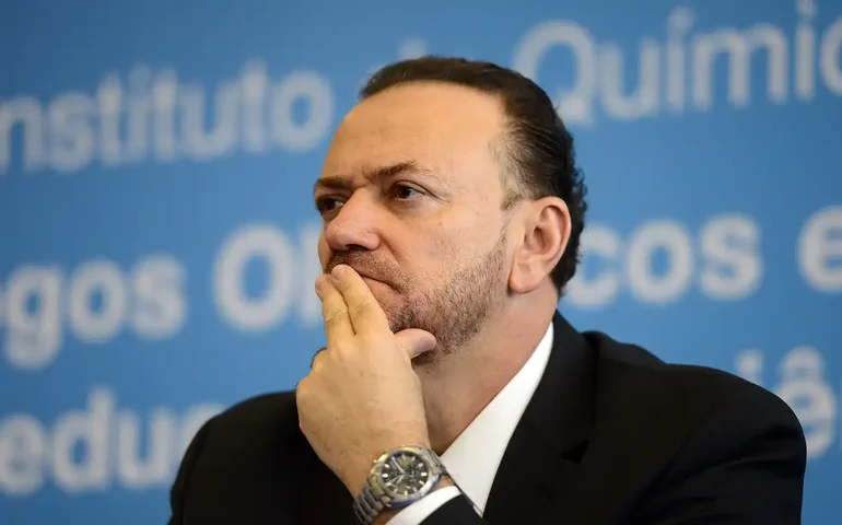 Entrevista: ‘Partidos progressistas erram ao não enfrentar o debate da segurança pública’, diz presidente do PT