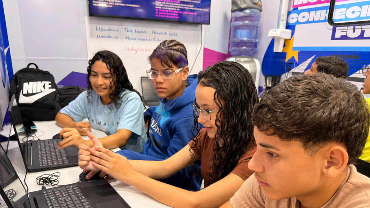 Jovens da Santa Lúcia conquistam qualificação digital e empreendedora com o Tech Massa