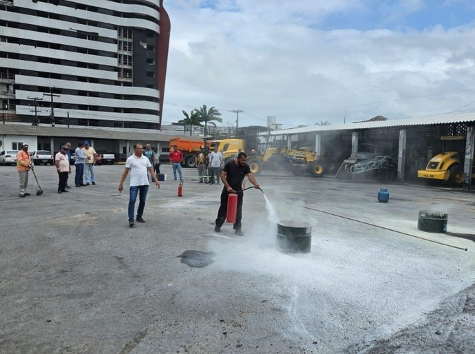 Capacitação reforça uso correto de EPIs entre colaboradores municipais