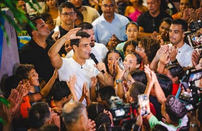 JHC entrega areninha no Benedito Bentes e reforça compromisso com os mais pobres