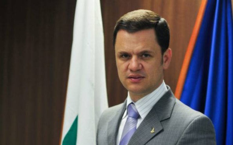 Para acalmar policiais, ministro diz que aumento ainda não foi fechado