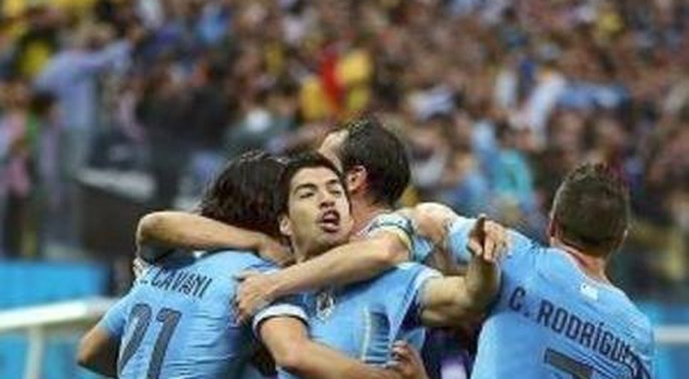 Após vexame na estreia, Uruguai se recupera com vitória Getty Images