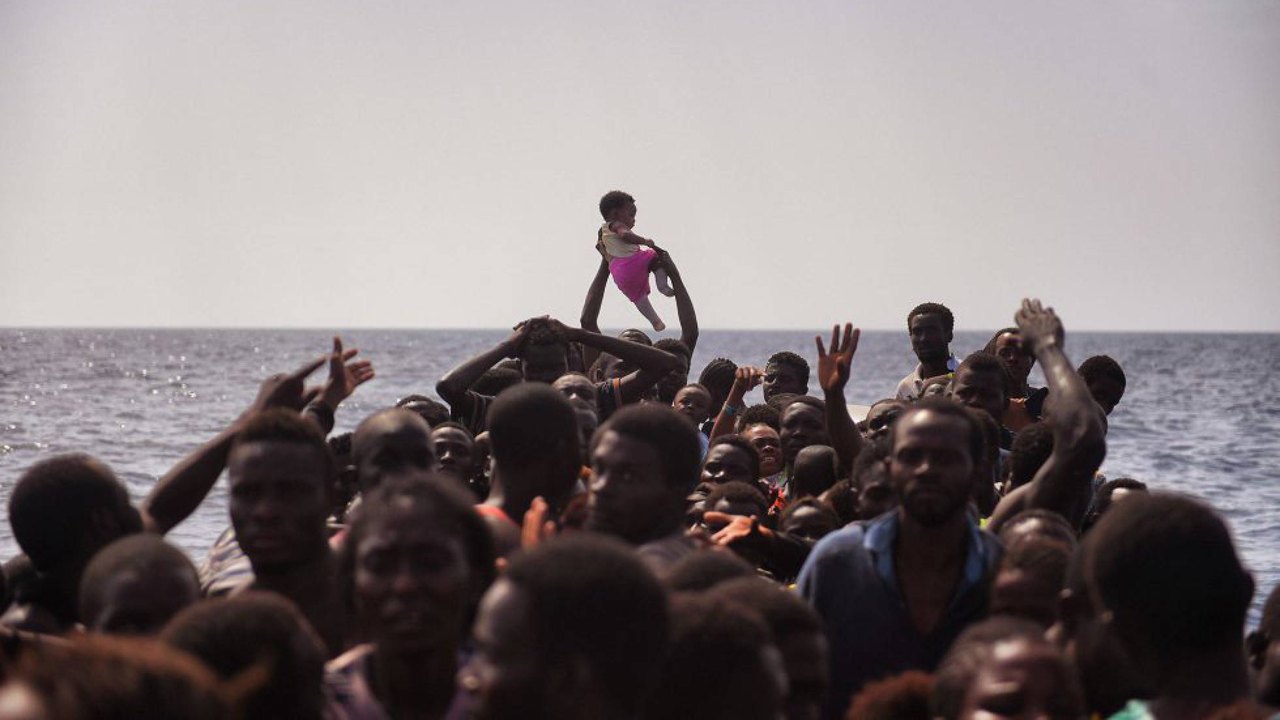 Mais de 10.000 pessoas são resgatadas no Mediterrâneo em 48 horas