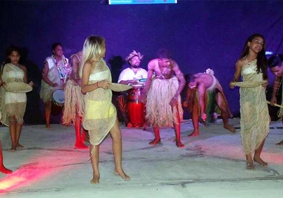 Maceió: Grupo do Serviço de Convivência se apresenta em Festival de Teatro
