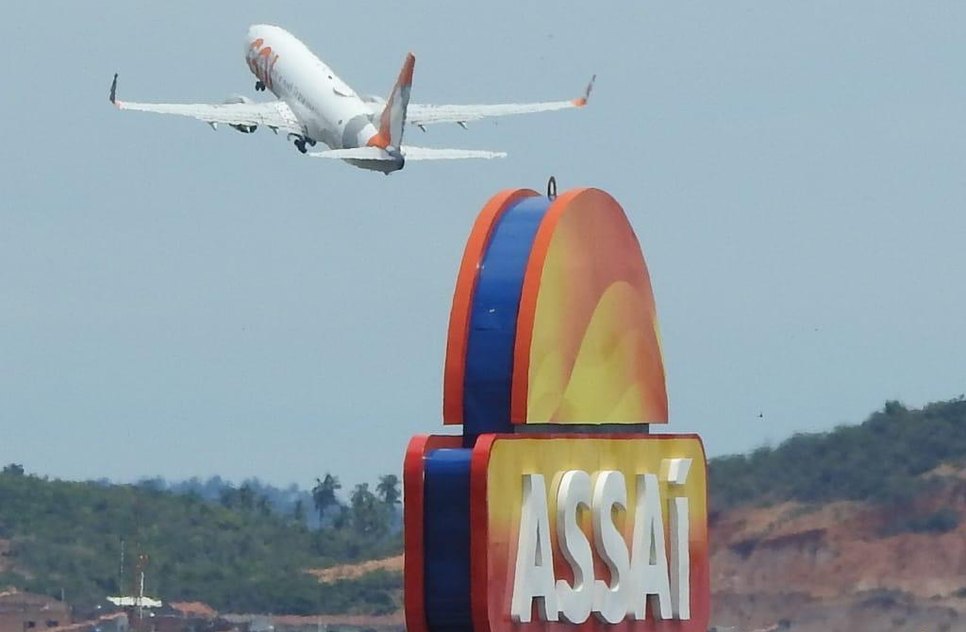AVIÃO