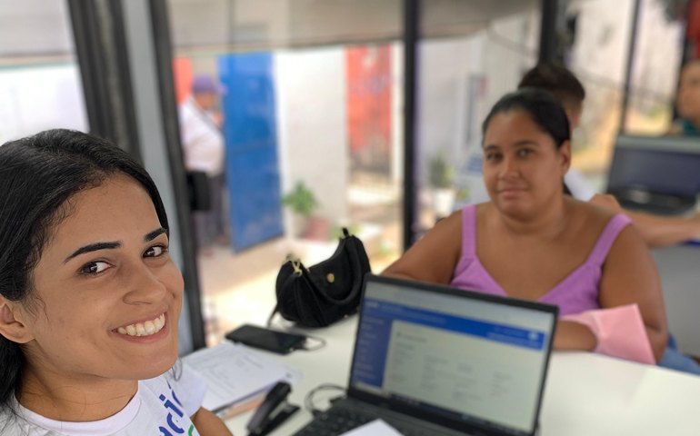 Moradores do Jacintinho são beneficiados com serviços do Cadastro Único