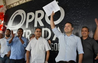 Todos os municípios alagoanos terão acessos asfaltados, diz Renan Filho