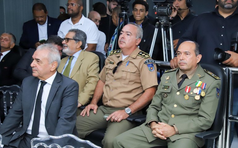Comandante-geral da PM participa de sessão histórica da Assembleia Legislativa em Arapiraca