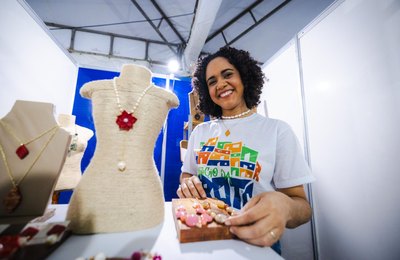 Feira Negócio da Grota impulsiona empreendedores locais e atrai turistas