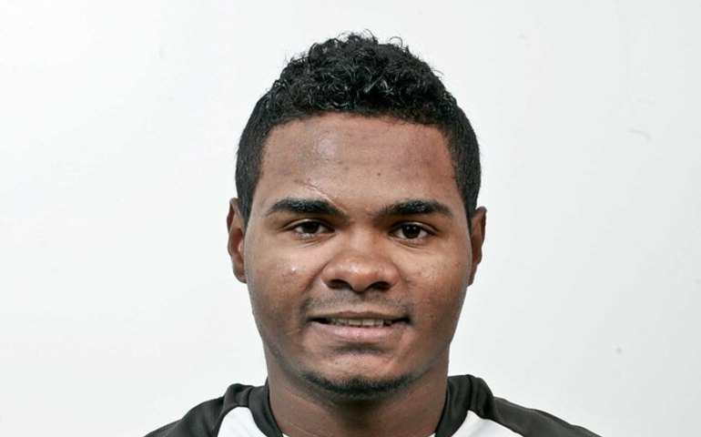 Com dores no tornozelo, Nikão desfalca São Paulo contra o Ayacucho