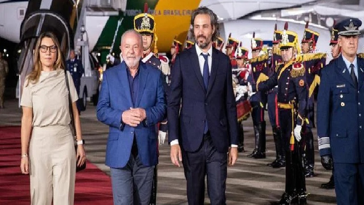 Na Argentina, Lula faz 1ª viagem internacional com moeda comum em foco