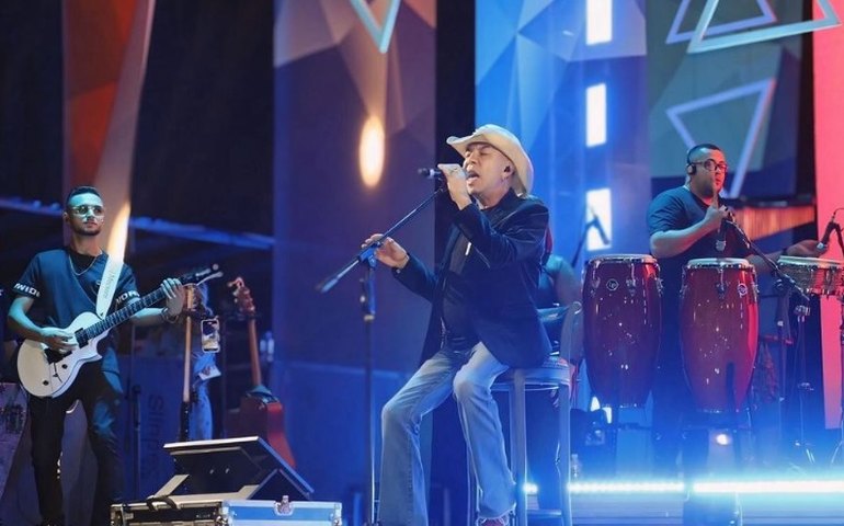 Chrystian era cantor desde os 6 anos; conheça história do sertanejo