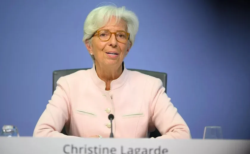 BCE não vai esperar que inflação retorne à meta de 2% para cortar juros, diz Lagarde