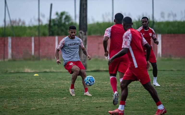 CRB trabalha para trazer quatro reforços na segunda abertura de janela de transferências