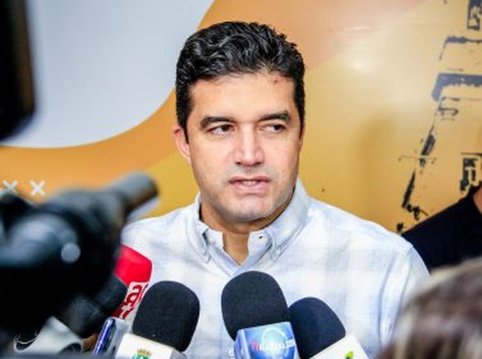 Prefeito Rui Palmeira faz reestruturação em secretarias municipais