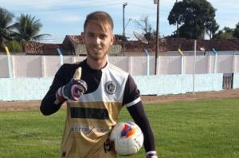 Goleiro Athauan deixa o elenco do ASA