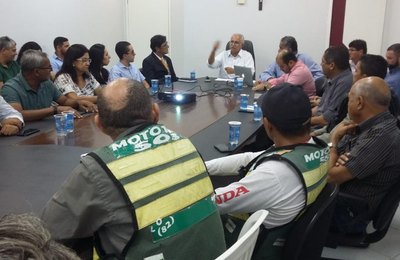 Rogério destaca investimentos em obras e na SMTT em reunião do CMTT