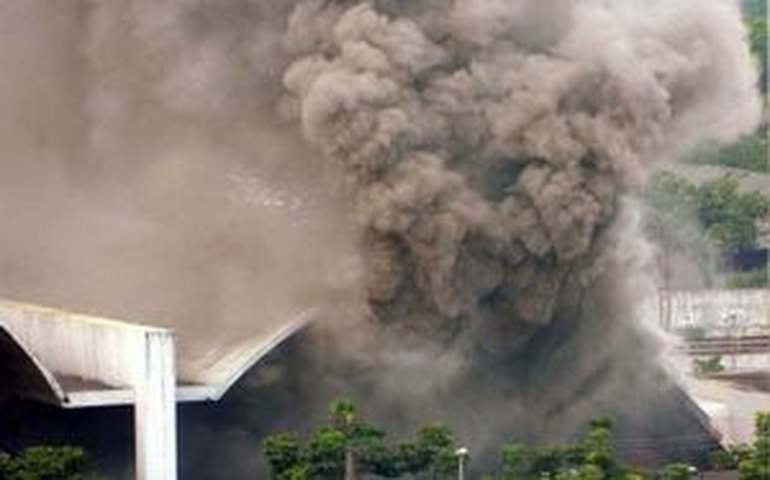 Incêndio atinge o Memorial da América Latina na capital paulista
